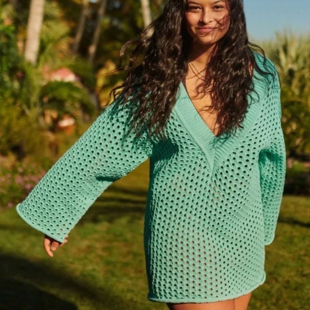 NWT H&M Hole-Knit Dress Size M